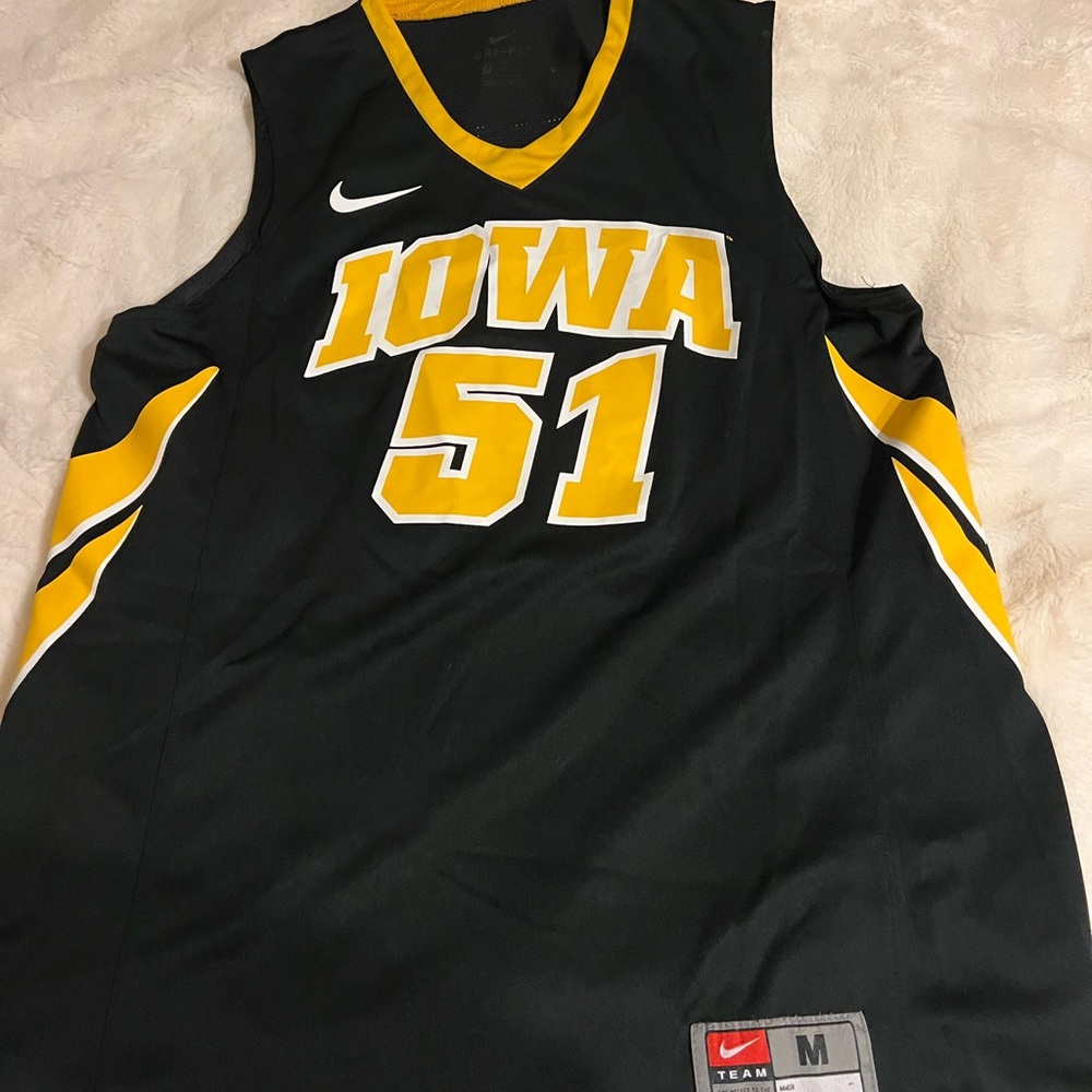 NIKE IOWA BASKETBALL JERSEY